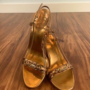 Gucci Gold Strappy Heels Gold Buckle Detail Size 7.5